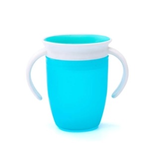 tasse d'apprentissage pour garçon