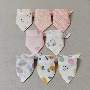 Lot de 8 bavoirs triangle en coton pour fille