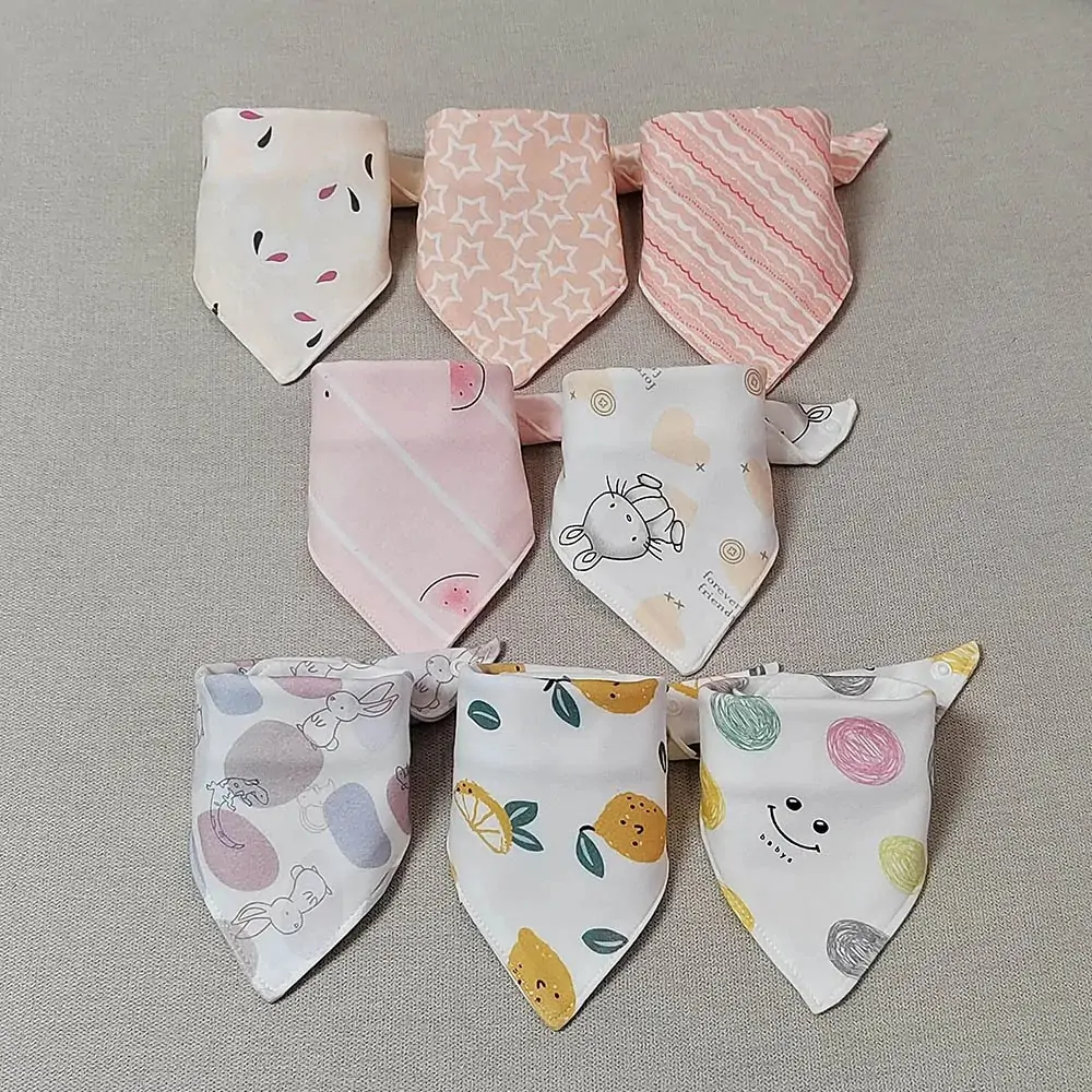 Lot de 8 bavoirs triangle en coton pour fille