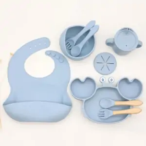 Coffret vaisselle bébé 8 pièces en silicone - Vaissellebébé.com
