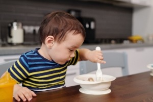couvert bebe ergonomique - vaissellebebe.com