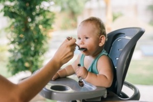alimentation bébé 6mois - vaissellebebe.com